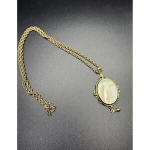 Vintage Whiting and Davis Mother of Pearl Pendant Necklace